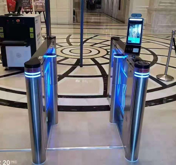 人臉測溫身份證健康碼核驗一體機(圖2)